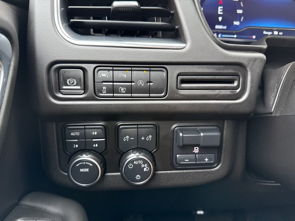 Used 2023 Chevrolet Tahoe RST w/ Luxury Package image 35