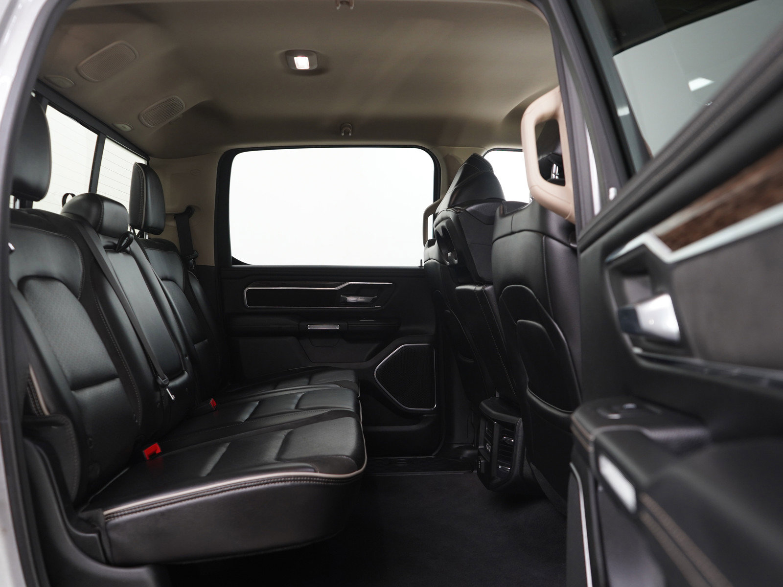 Used 2019 RAM 1500 Laramie w/ Trailer Tow Group image 11