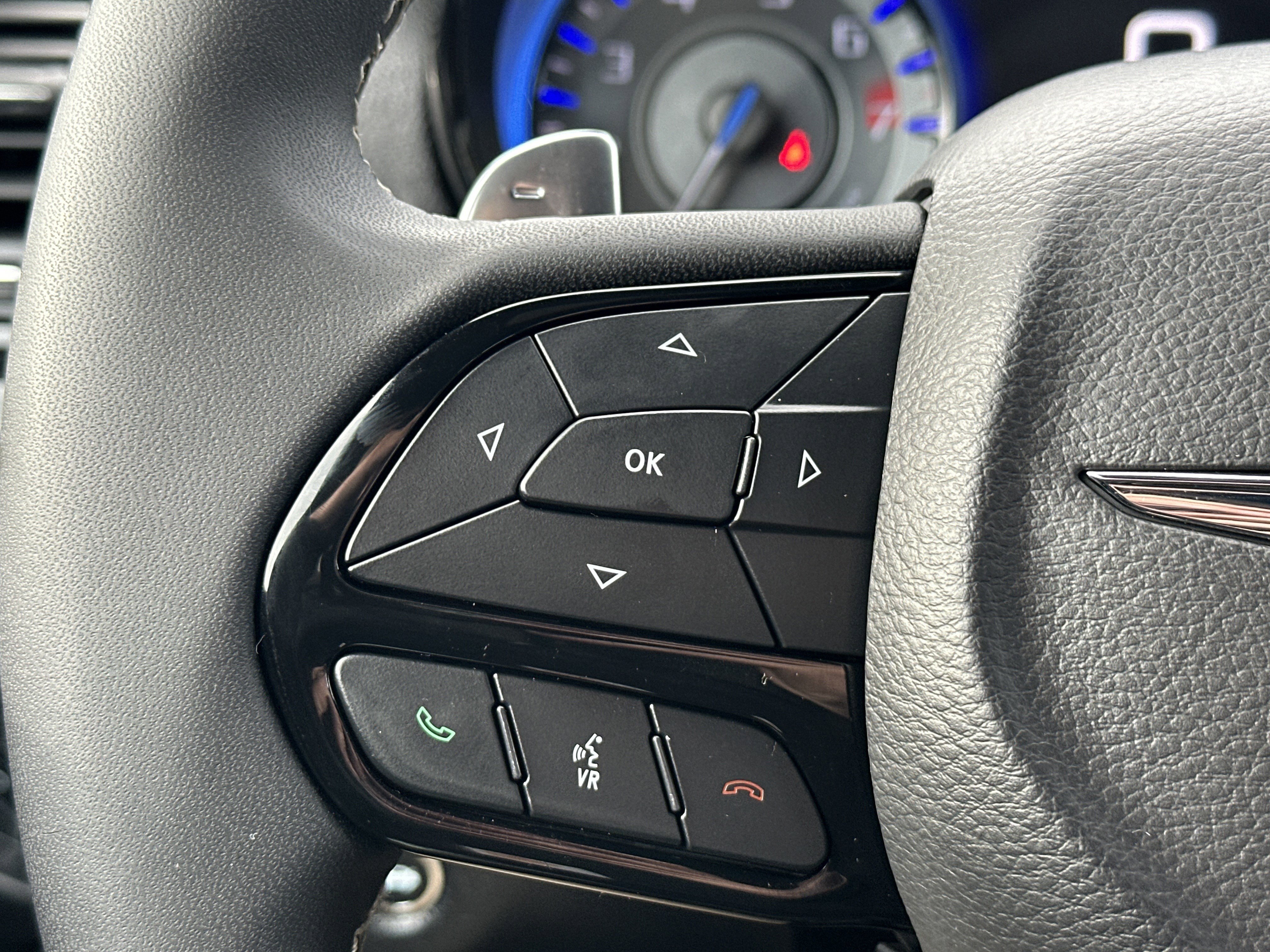 Used 2023 Chrysler 300 S RWD image 16