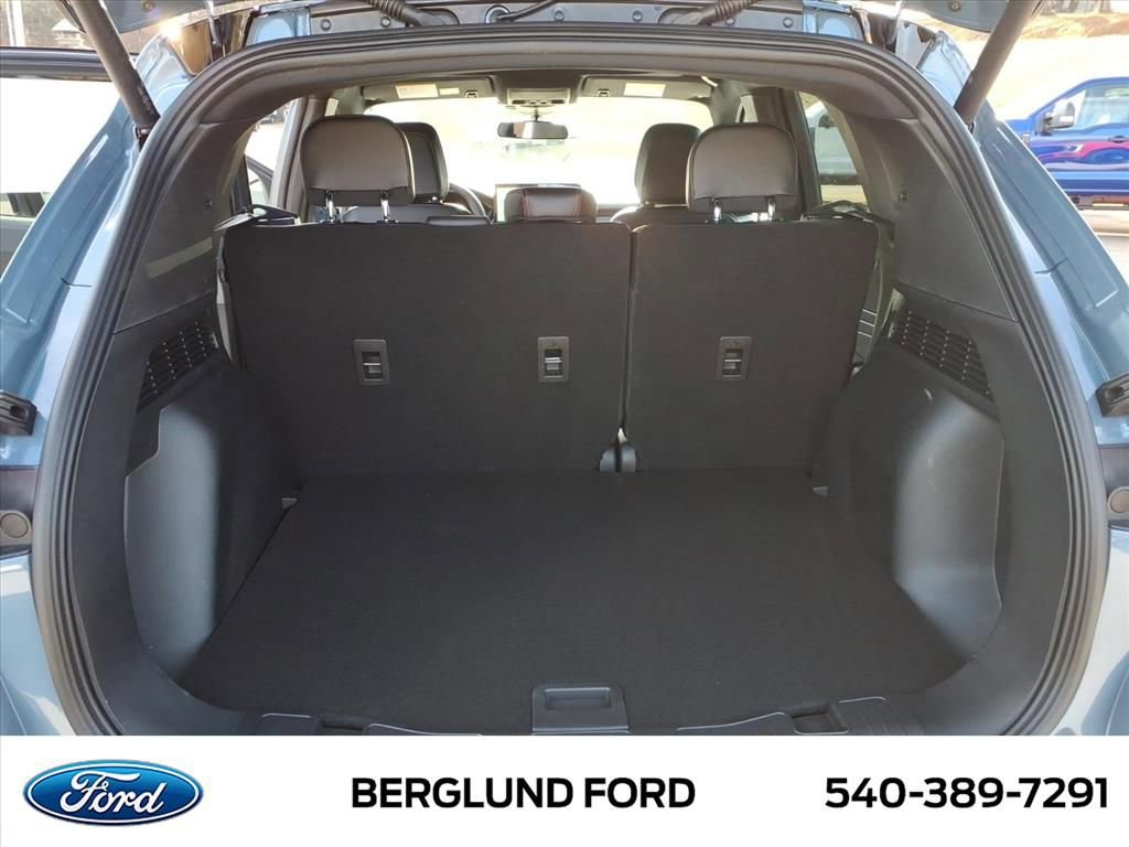 New 2026 Ford Escape ST-Line Select w/ Tech Pack #2 AWD/4WD image 13
