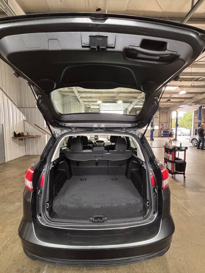 Used 2018 Ford C-MAX SE FWD image 8
