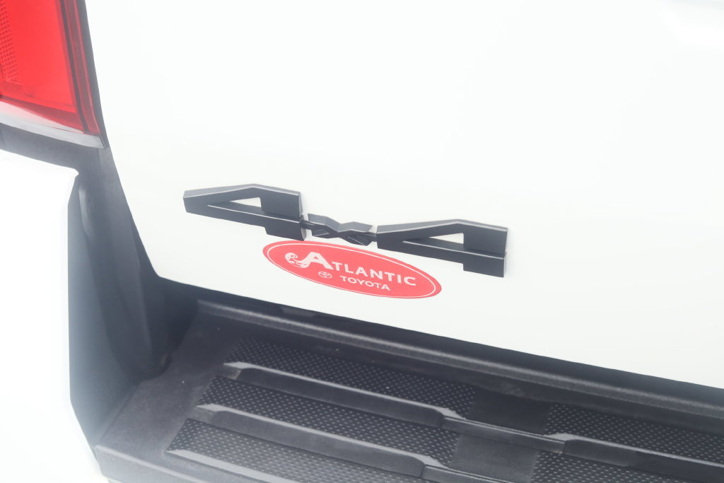 Used 2024 Toyota Tacoma TRD Off-Road w/ TRD Off Road Upgrade Package AWD/4WD image 19