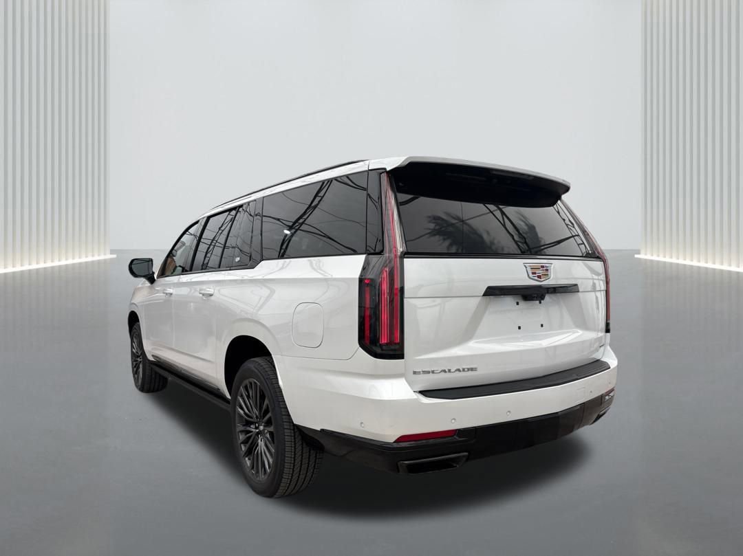 New 2025 Cadillac Escalade ESV Sport Platinum image 7