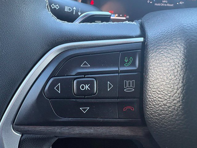 Used 2024 Jeep Grand Cherokee Limited w/ Trailer Tow Package AWD/4WD image 26