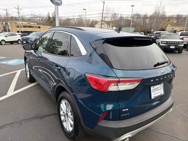 Used 2020 Ford Escape SE image 5