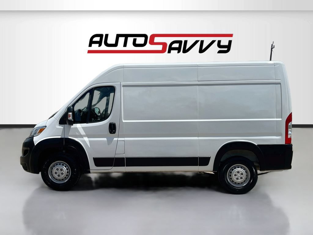 Used 2025 RAM ProMaster 2500 w/ Convenience Group FWD image 4