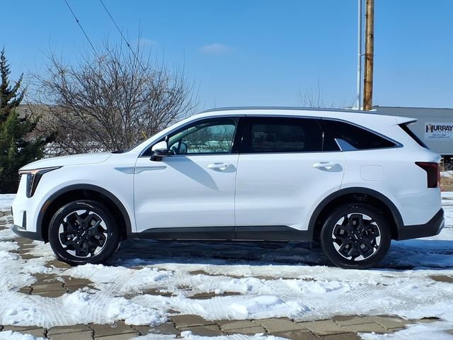 Used 2024 Kia Sorento S AWD/4WD image 2