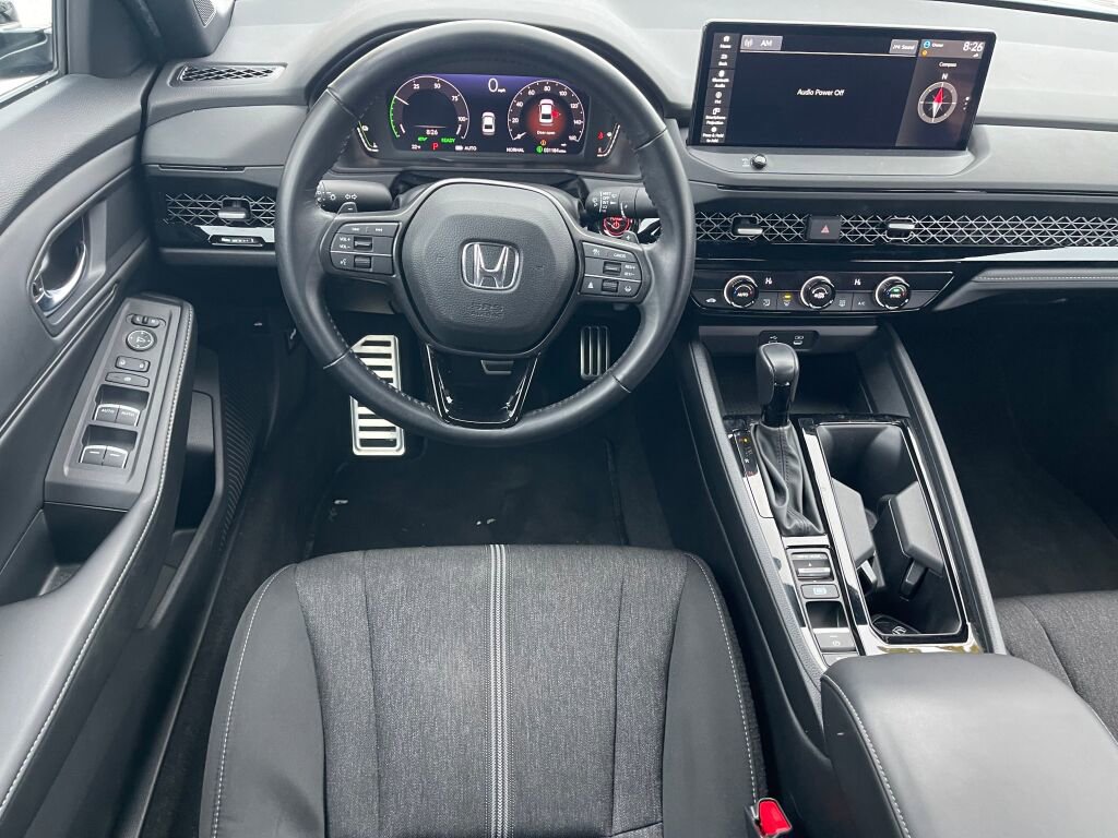 Used 2023 Honda Accord Sport image 2