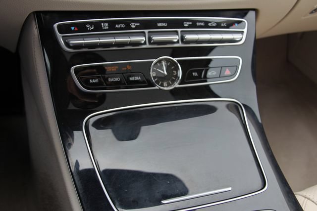 Used 2017 Mercedes-Benz E 300 4MATIC image 29