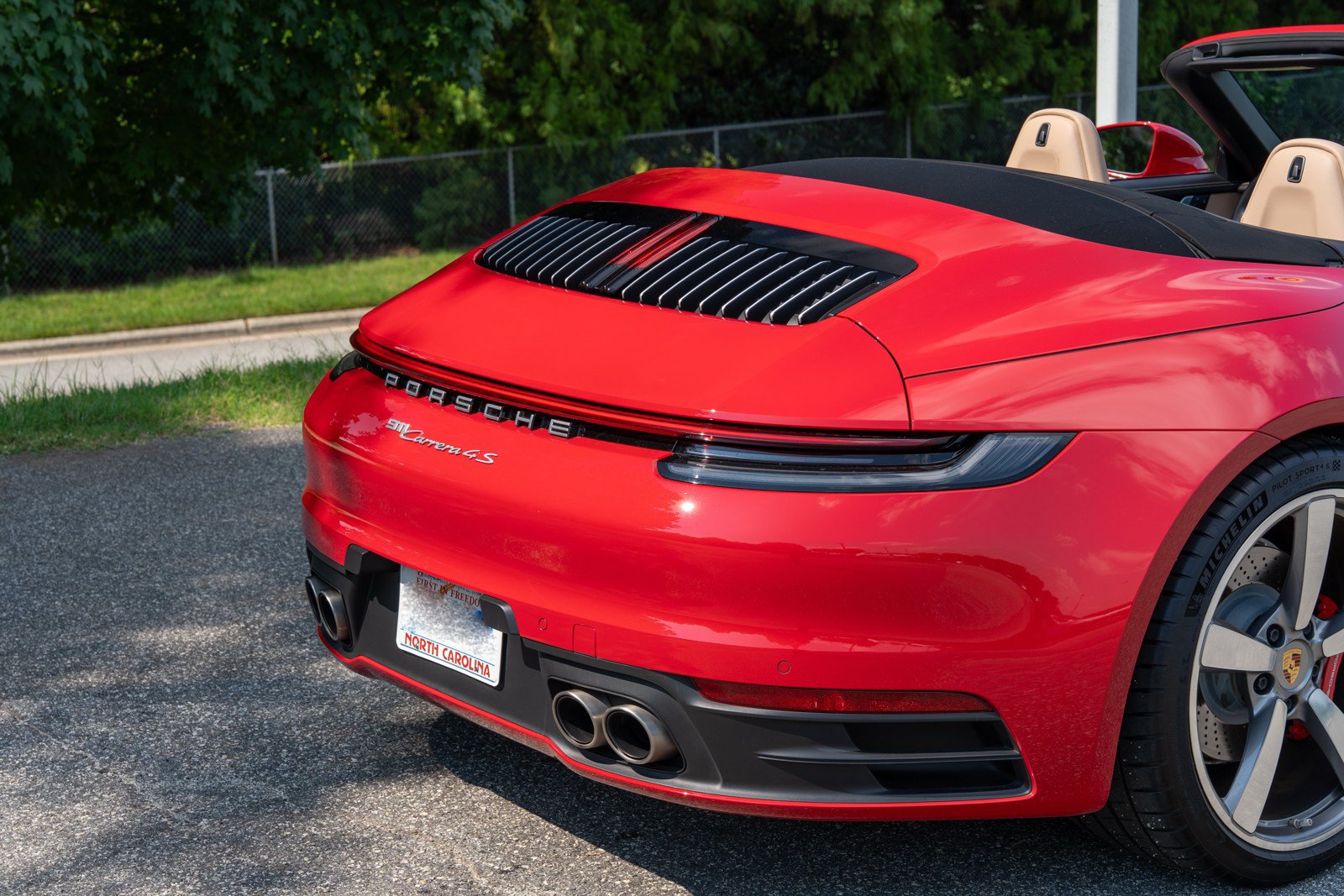 Used 2022 Porsche 911 Carrera 4S AWD/4WD image 14