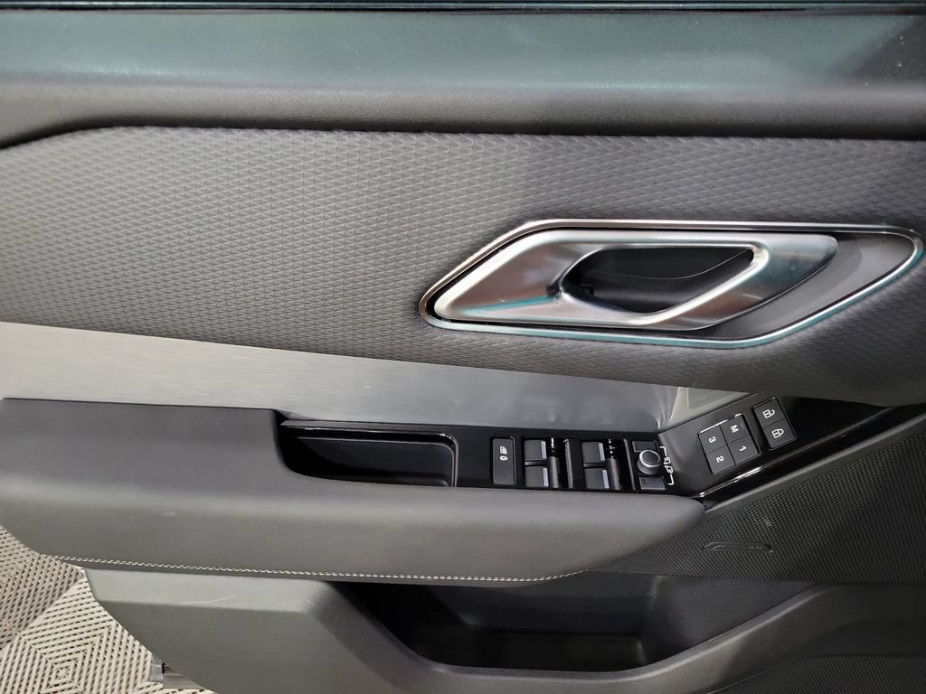 Used 2023 Land Rover Range Rover Velar R-Dynamic S AWD/4WD image 14