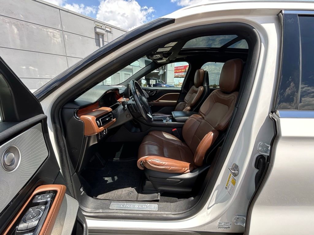 Used 2021 Lincoln Aviator Reserve w/ Equipment Group 202A AWD/4WD image 15