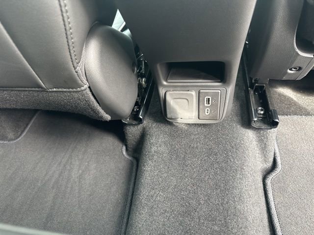 Used 2025 Buick Encore GX Avenir w/ Avenir Technology Package AWD/4WD image 48