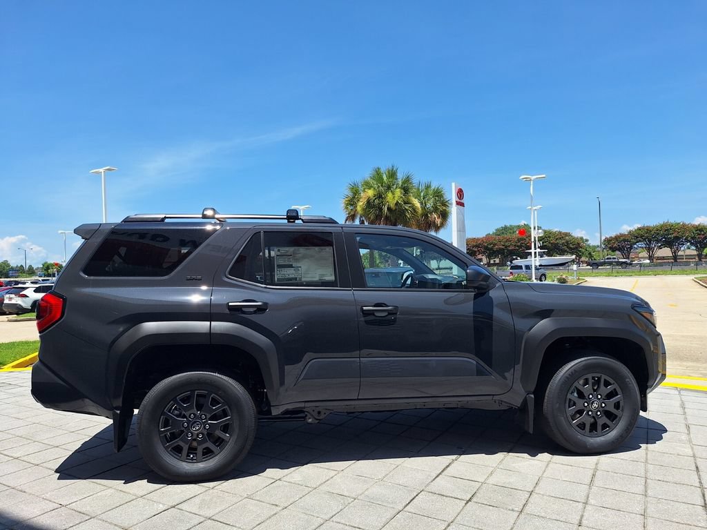New 2026 Toyota 4Runner SR5 AWD/4WD image 4