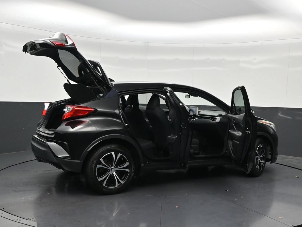 Used 2021 Toyota C-HR LE FWD image 36