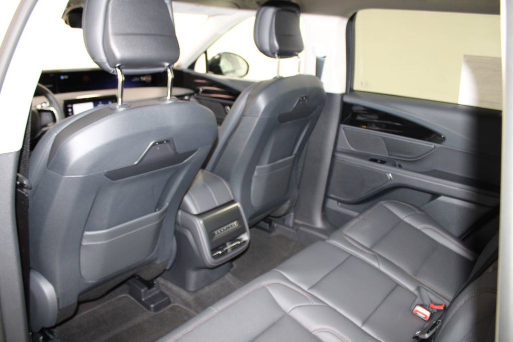 New 2026 Lincoln Nautilus Premier image 26