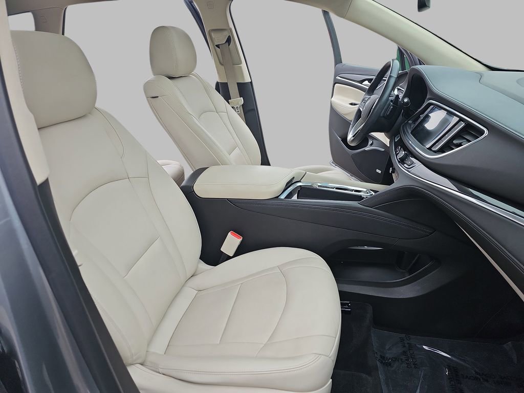 Used 2023 Buick Enclave Essence w/ Experience Buick Package AWD/4WD image 13