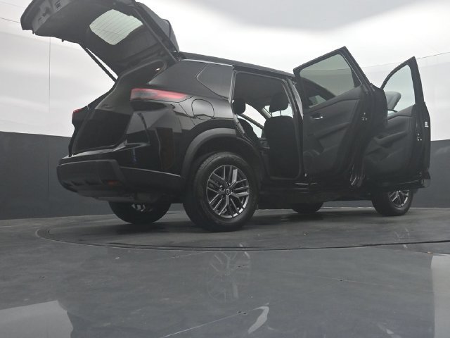 Used 2026 Nissan Rogue SV FWD image 56