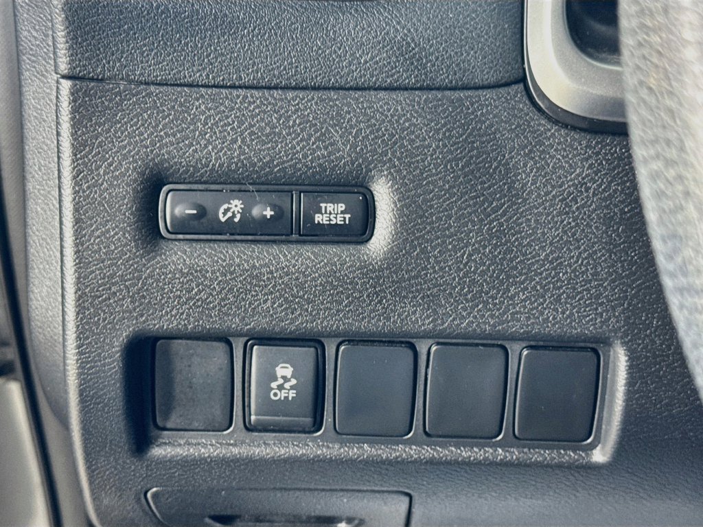 Used 2019 Nissan Murano S FWD image 12