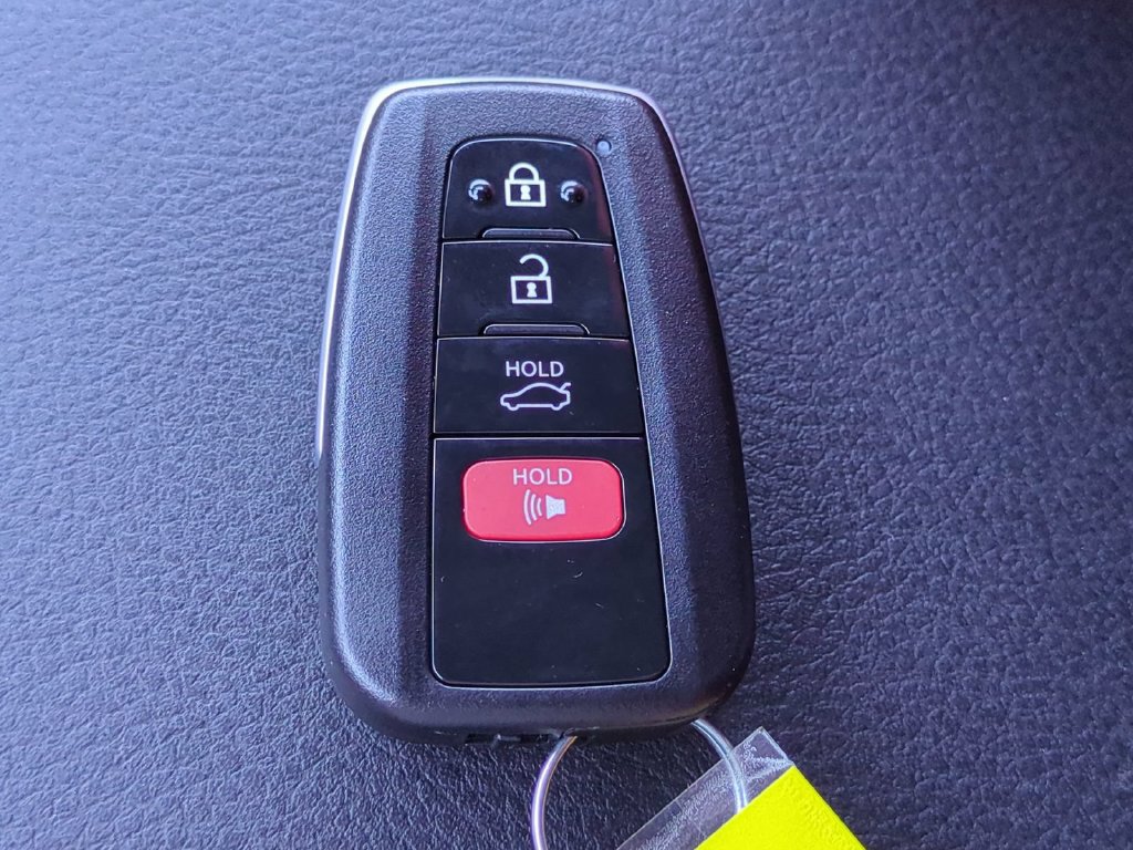 Used 2020 Toyota Tacoma TRD Sport w/ Technology Package RWD image 27