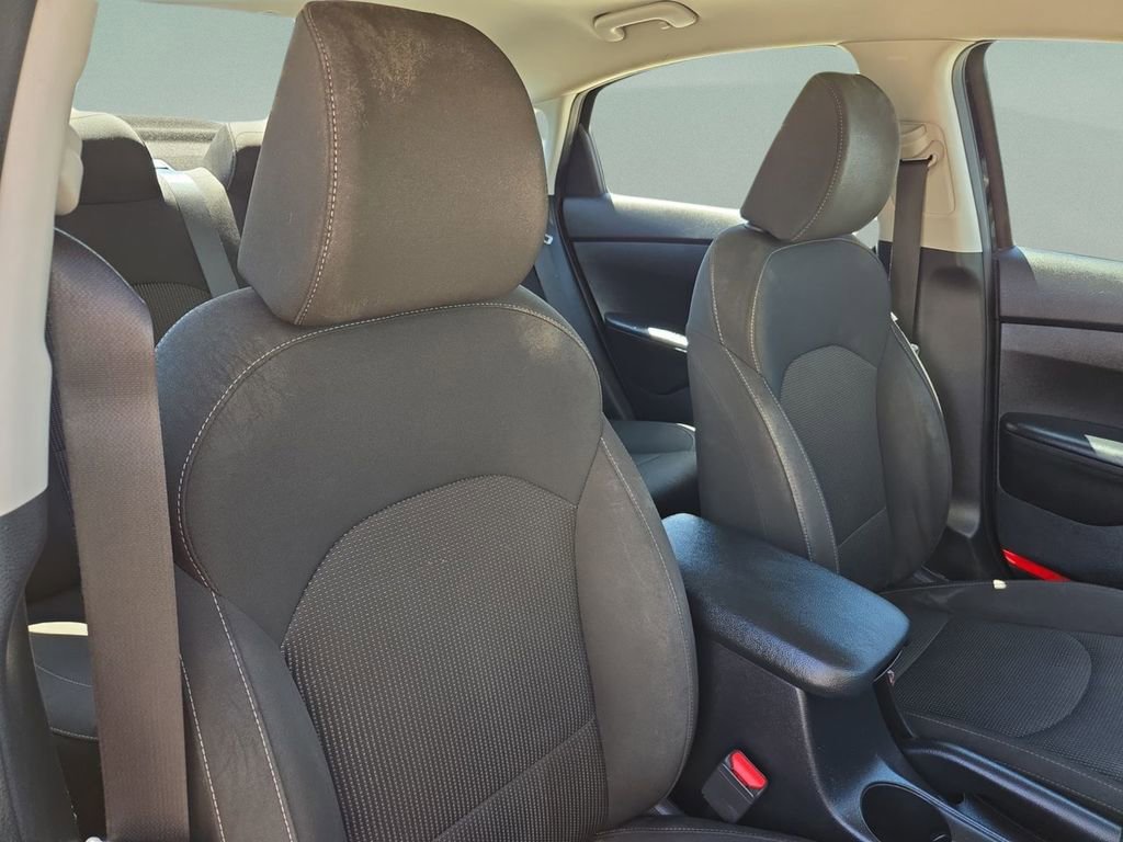 Used 2019 Kia Forte Sedan image 16