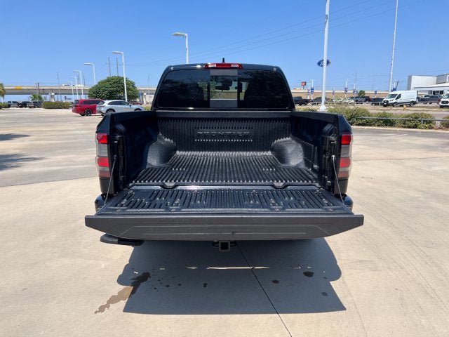 Used 2026 Nissan Frontier SV w/ Tow Package RWD image 4