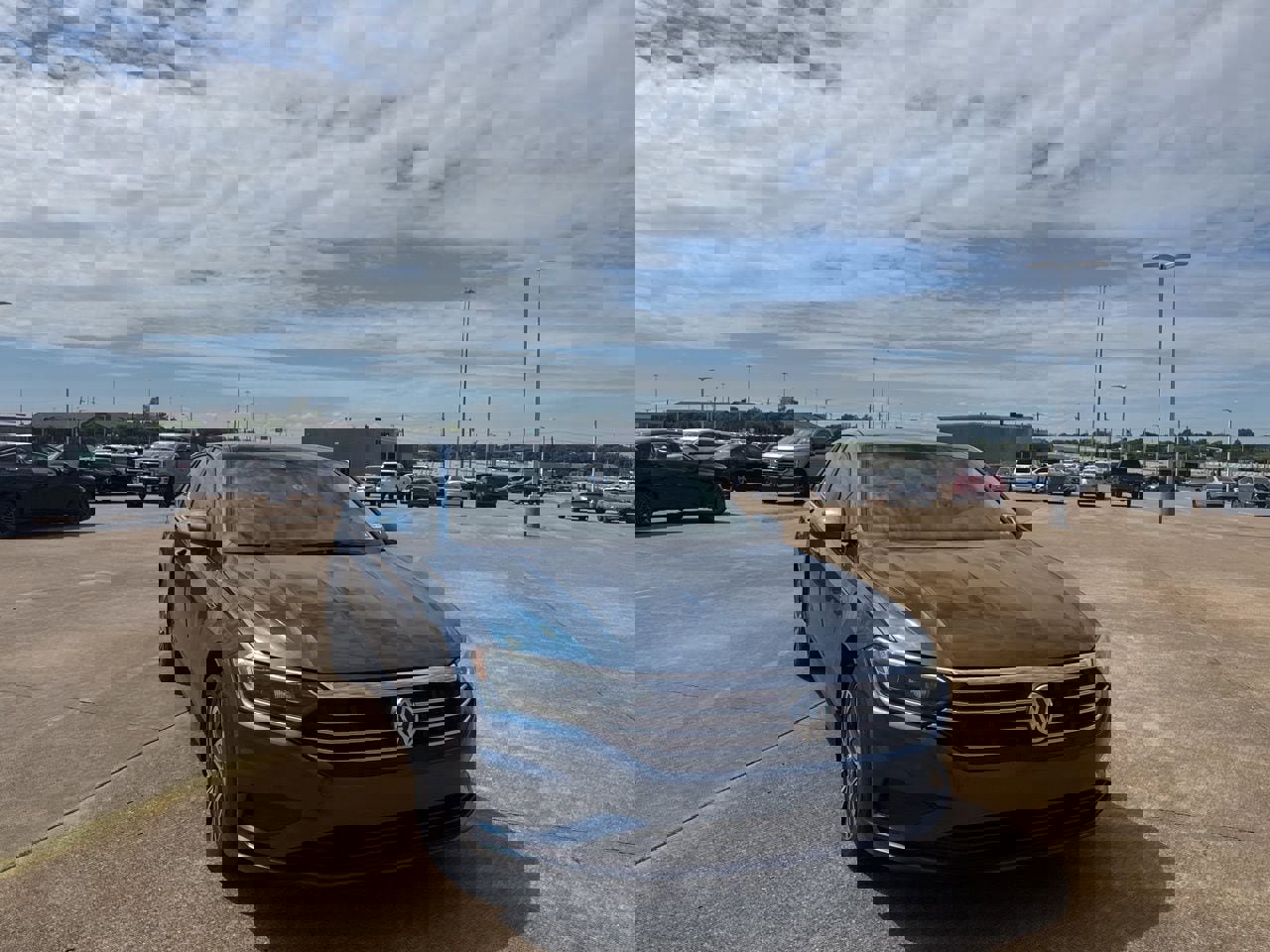 Used 2021 Volkswagen Jetta SEL image 3