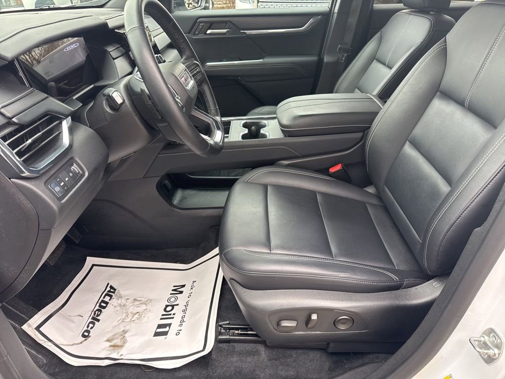 Certified 2024 GMC Acadia Elevation w/ Luxury Package image 15
