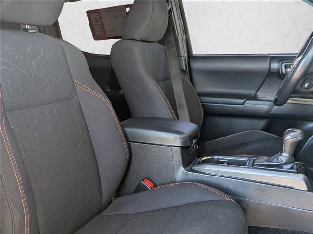Used 2019 Toyota Tacoma TRD Off-Road image 18