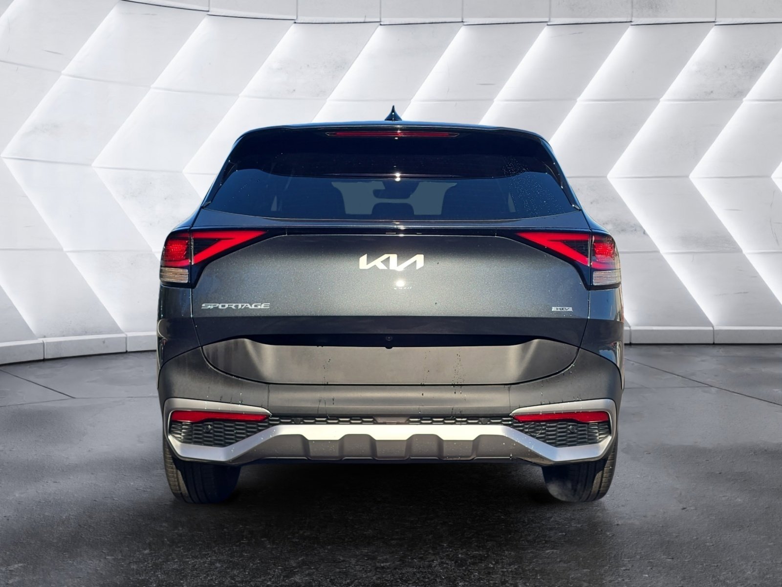 Used 2025 Kia Sportage LX image 4