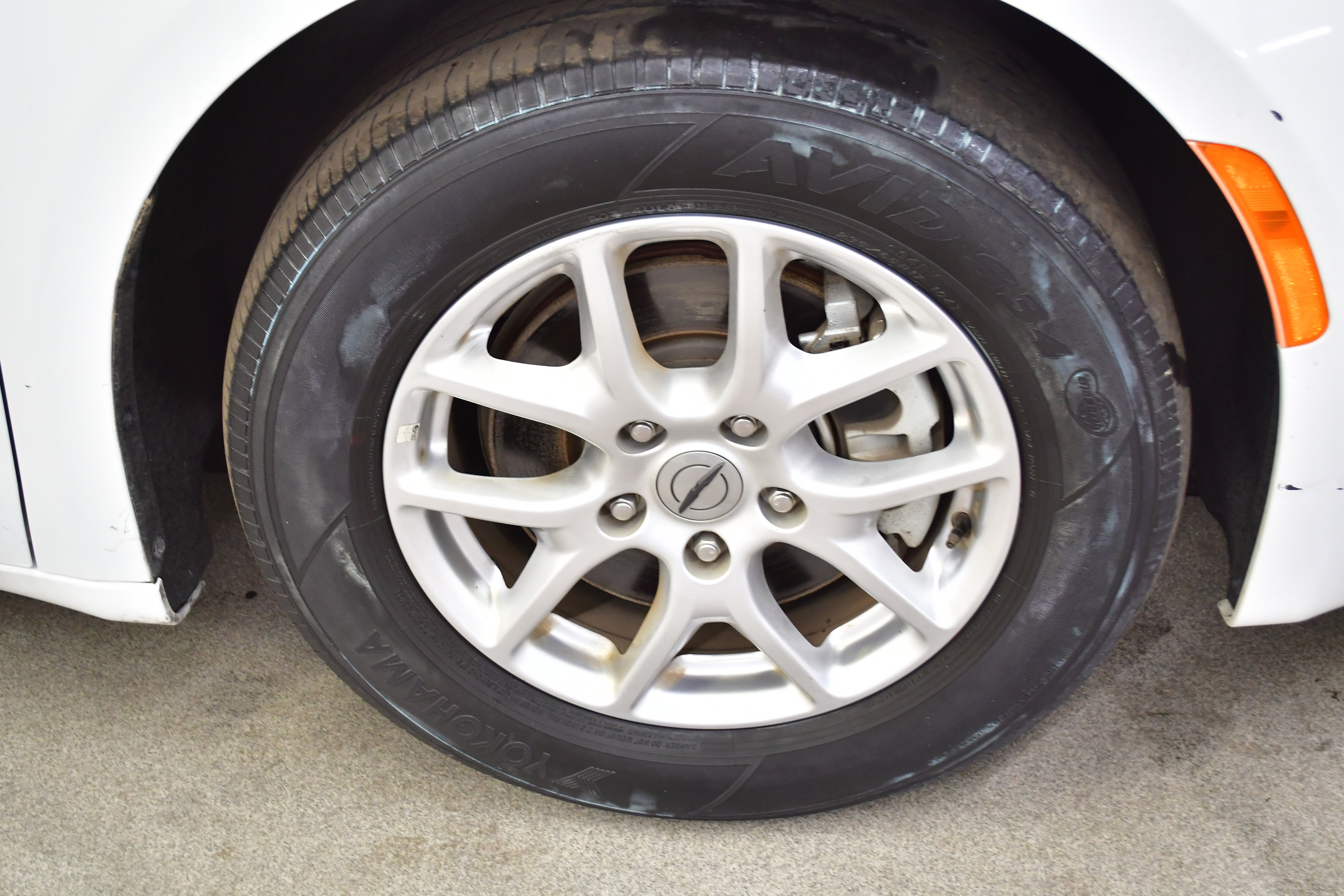 Used 2023 Chrysler Voyager LX FWD image 37
