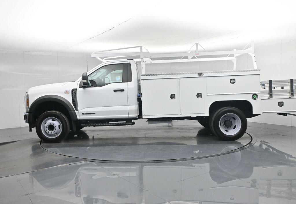 New 2025 Ford F450 XL w/ XL Chrome Package RWD image 30