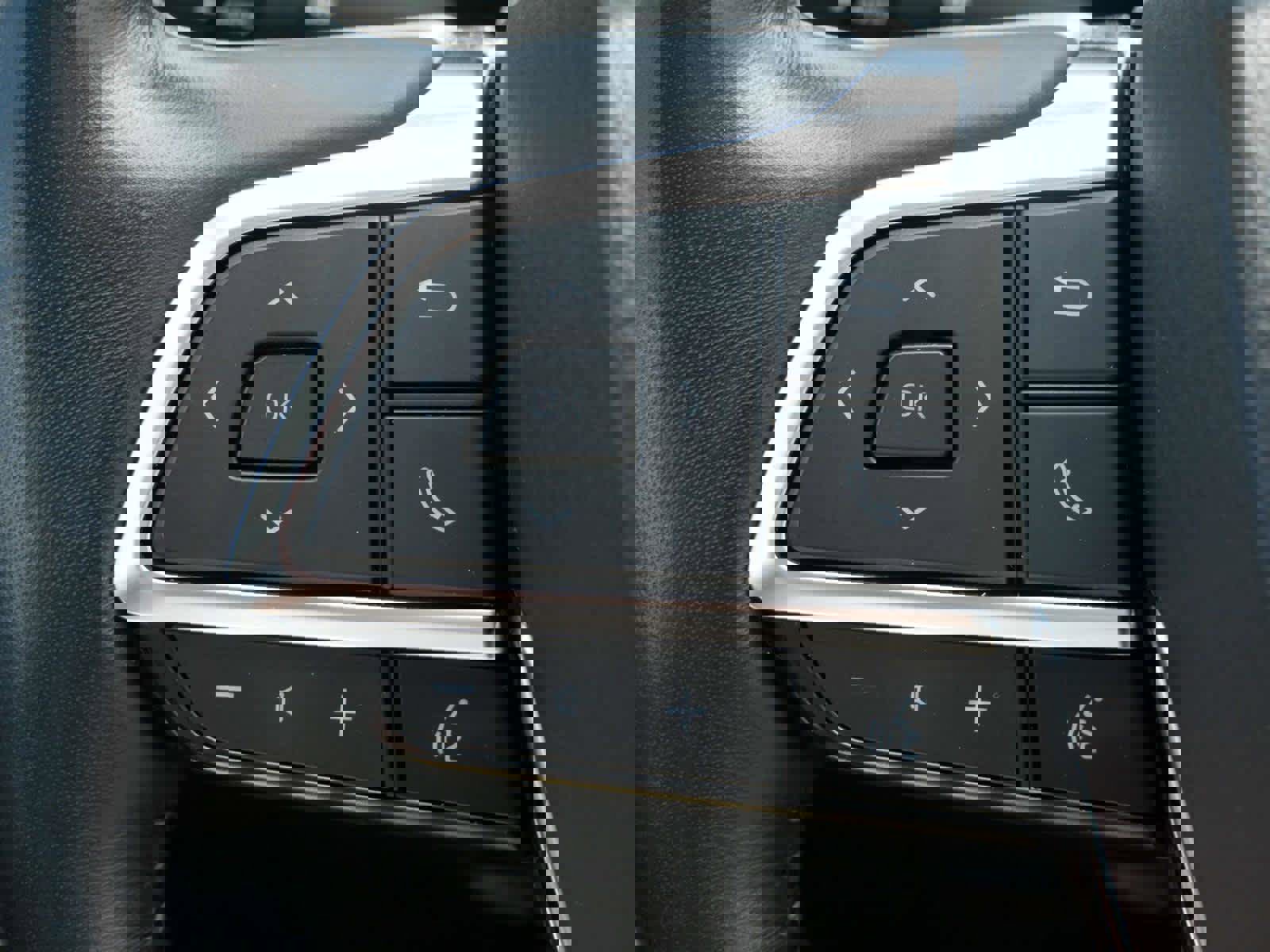 Used 2020 Toyota Highlander Platinum image 24