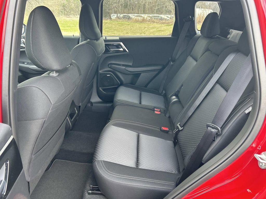 New 2026 Mitsubishi Outlander ES AWD/4WD image 17