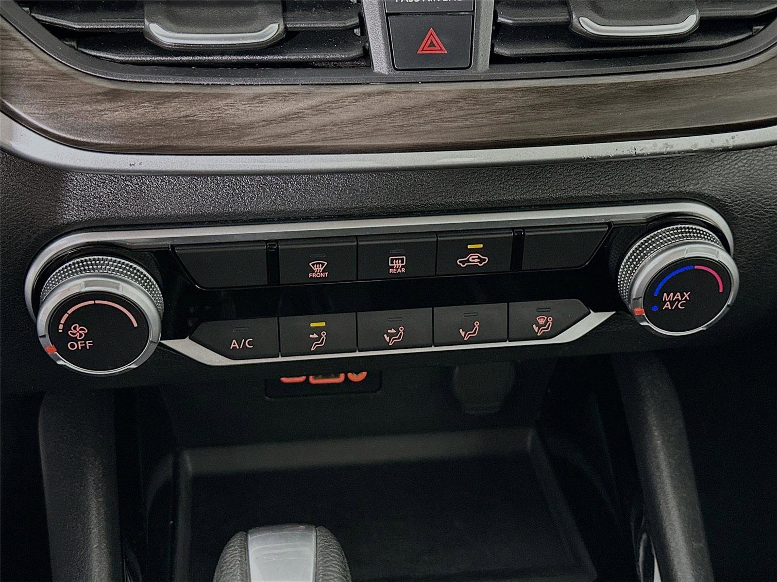 Used 2024 Nissan Altima 2.5 SV image 9