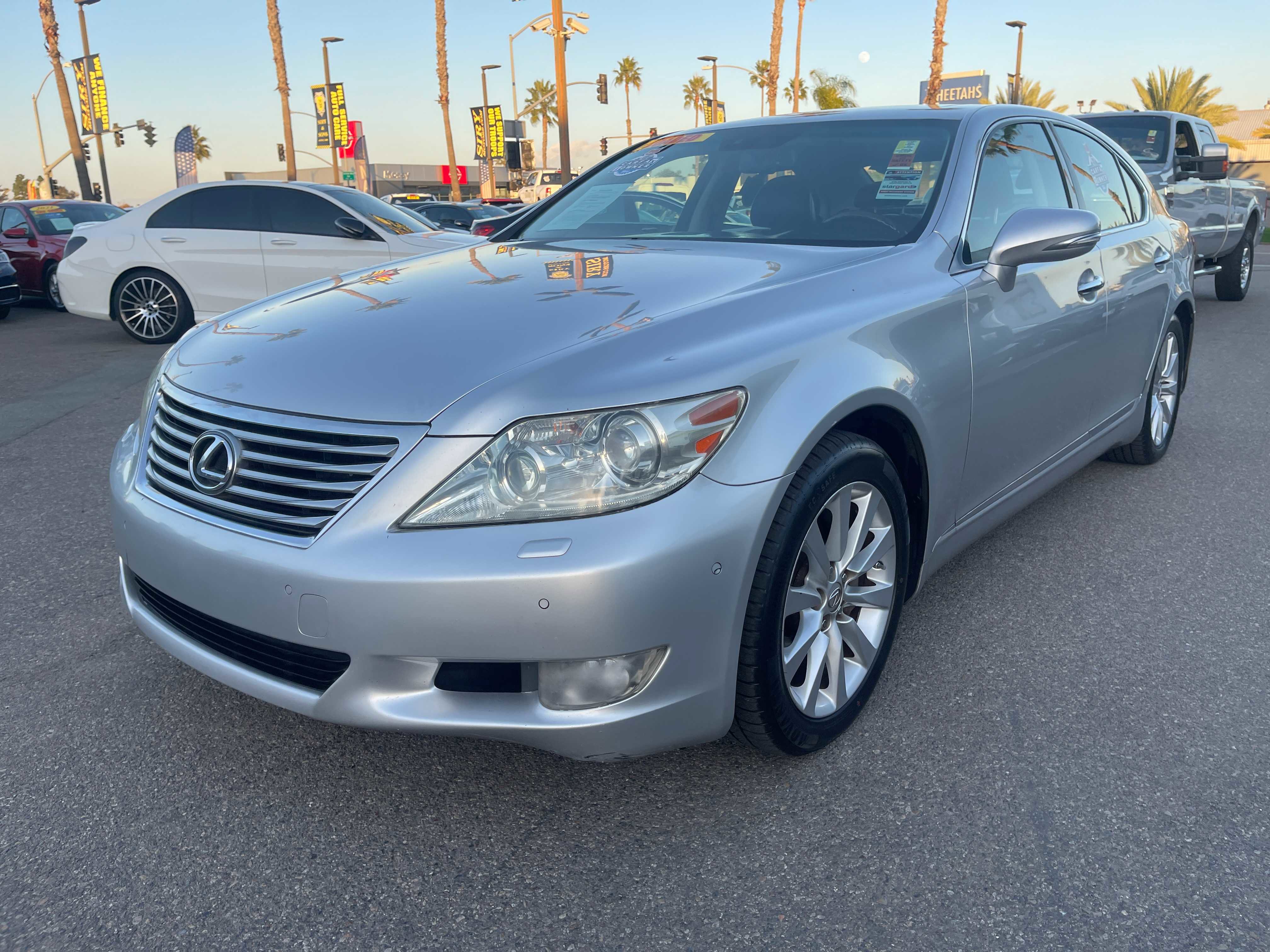 Used 2011 Lexus LS 460 w/ Comfort Pkg image 7