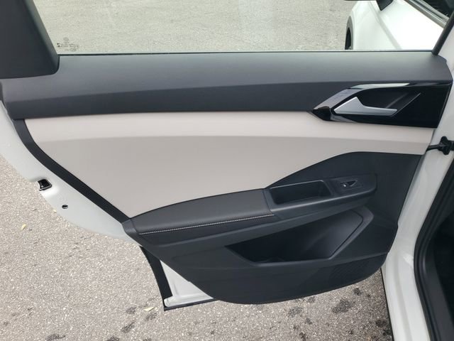 New 2026 Volkswagen Taos S image 7