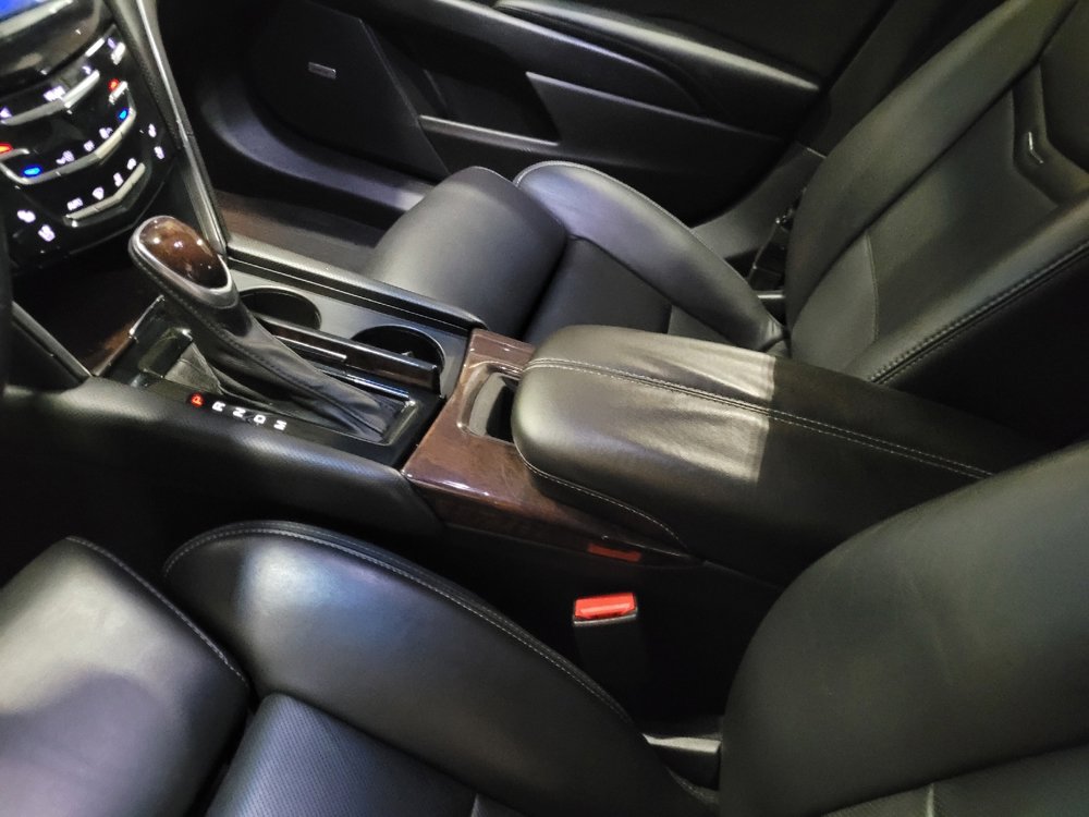 Used 2013 Cadillac XTS Premium image 26