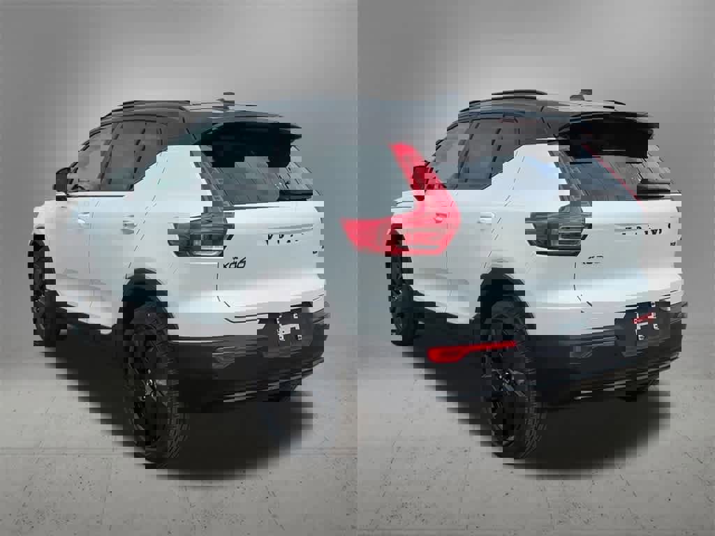 New 2026 Volvo XC40 B5 Ultra w/ Protection Package Premier image 4