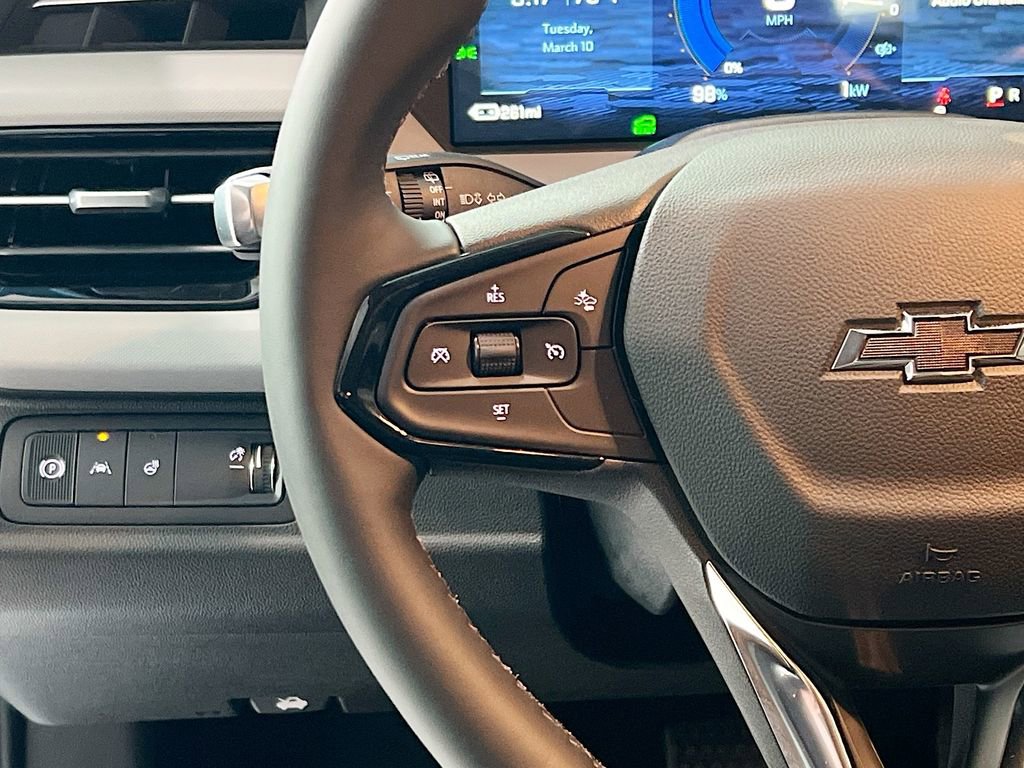 New 2027 Chevrolet Bolt LT image 9