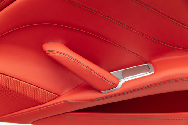 Used 2016 Ferrari California T RWD image 76