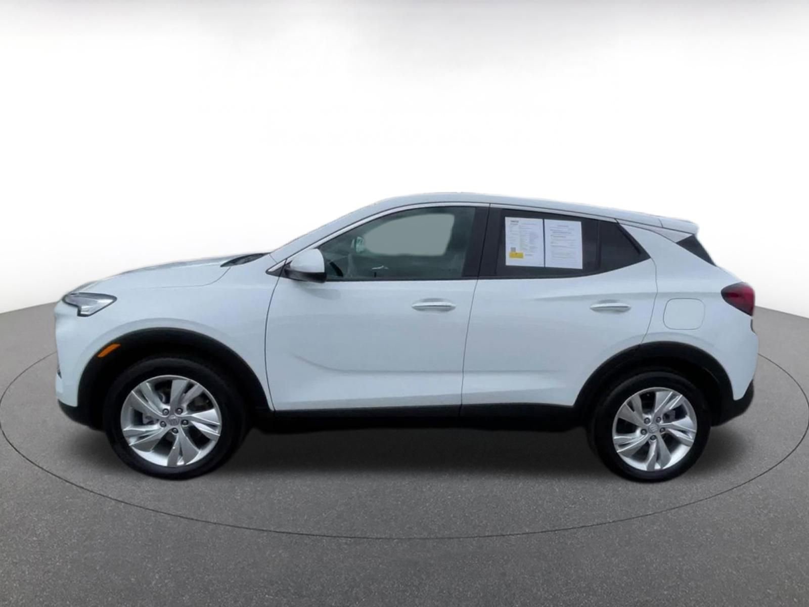 Used 2025 Buick Encore GX Preferred FWD image 9
