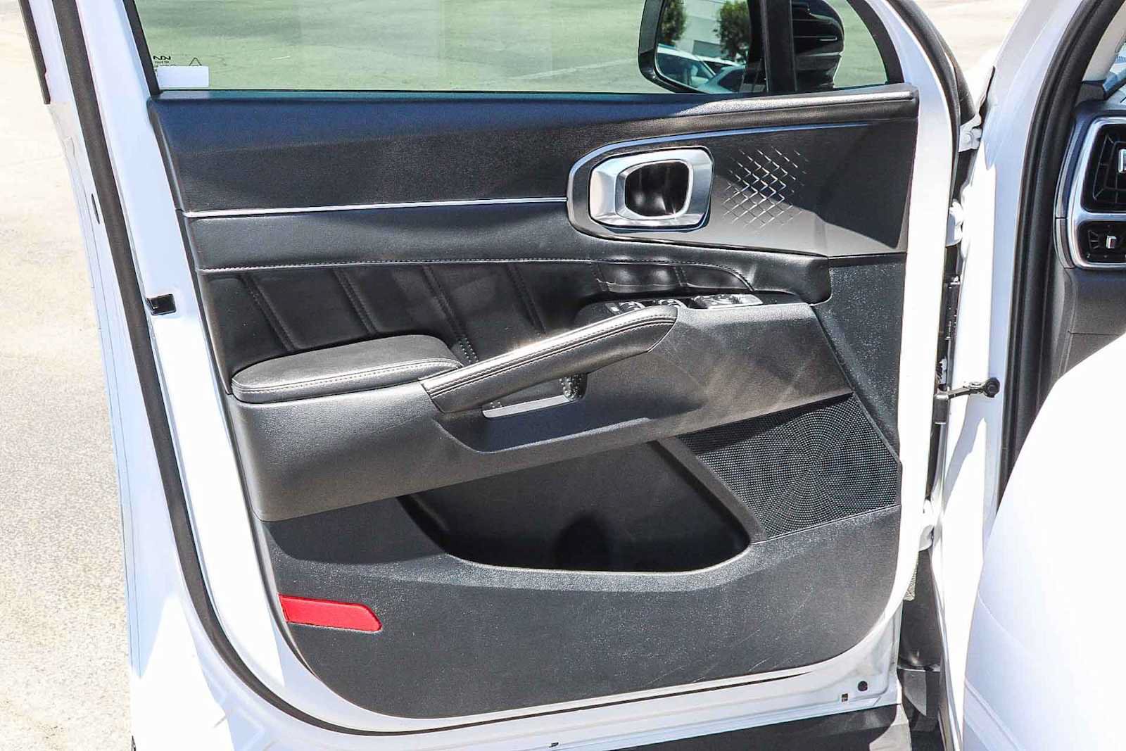 Used 2023 Kia Sorento SX FWD image 22