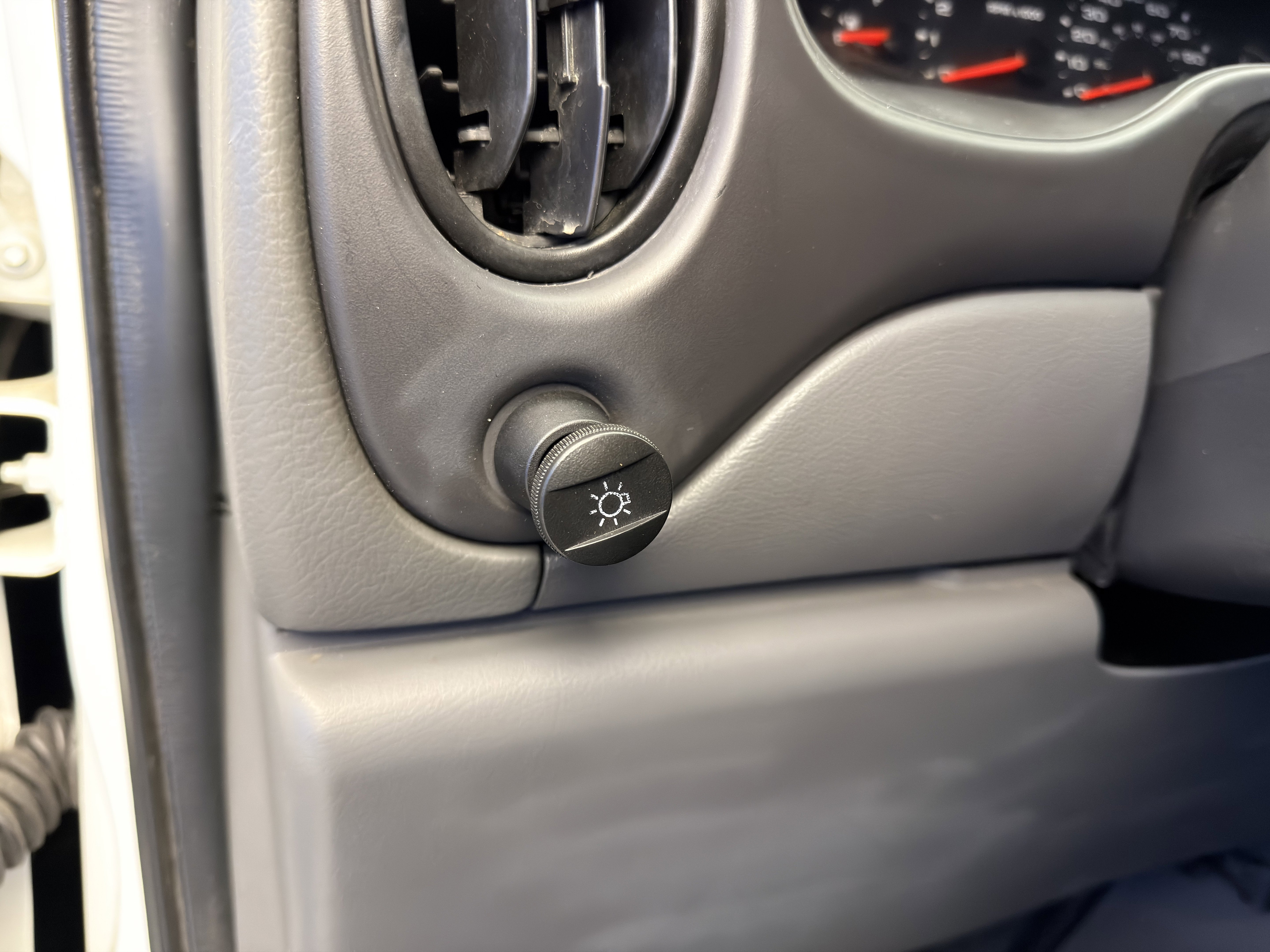 Used 2007 Ford E-250 and Econoline 250 image 14