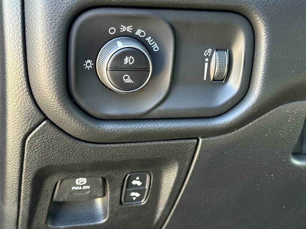 New 2026 RAM 1500 2WD Crew Cab image 19