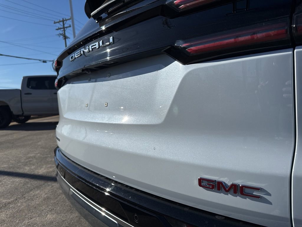 New 2026 GMC Acadia Denali w/ Super Cruise Package image 35
