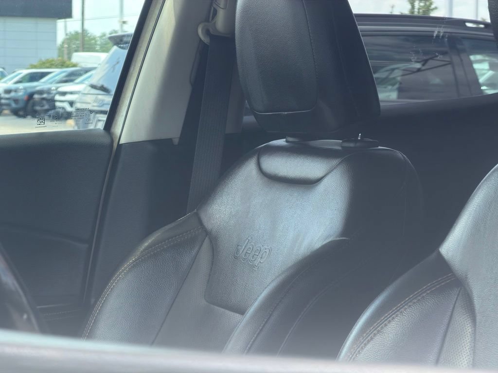 Used 2019 Jeep Compass Limited AWD/4WD image 14