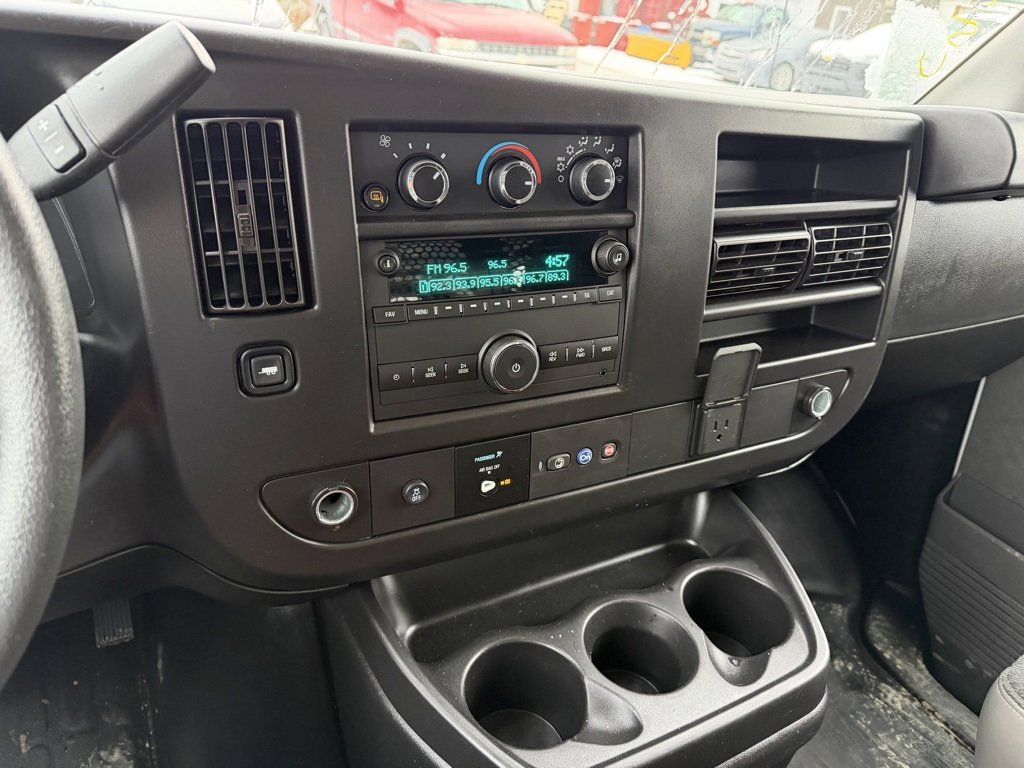 Used 2024 Chevrolet Express 2500 w/ Driver Convenience Package image 7