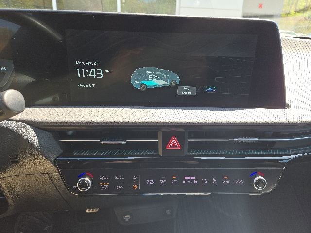 Used 2022 Kia EV6 GT-Line w/ GT-Line Suede Seat Package AWD/4WD image 9