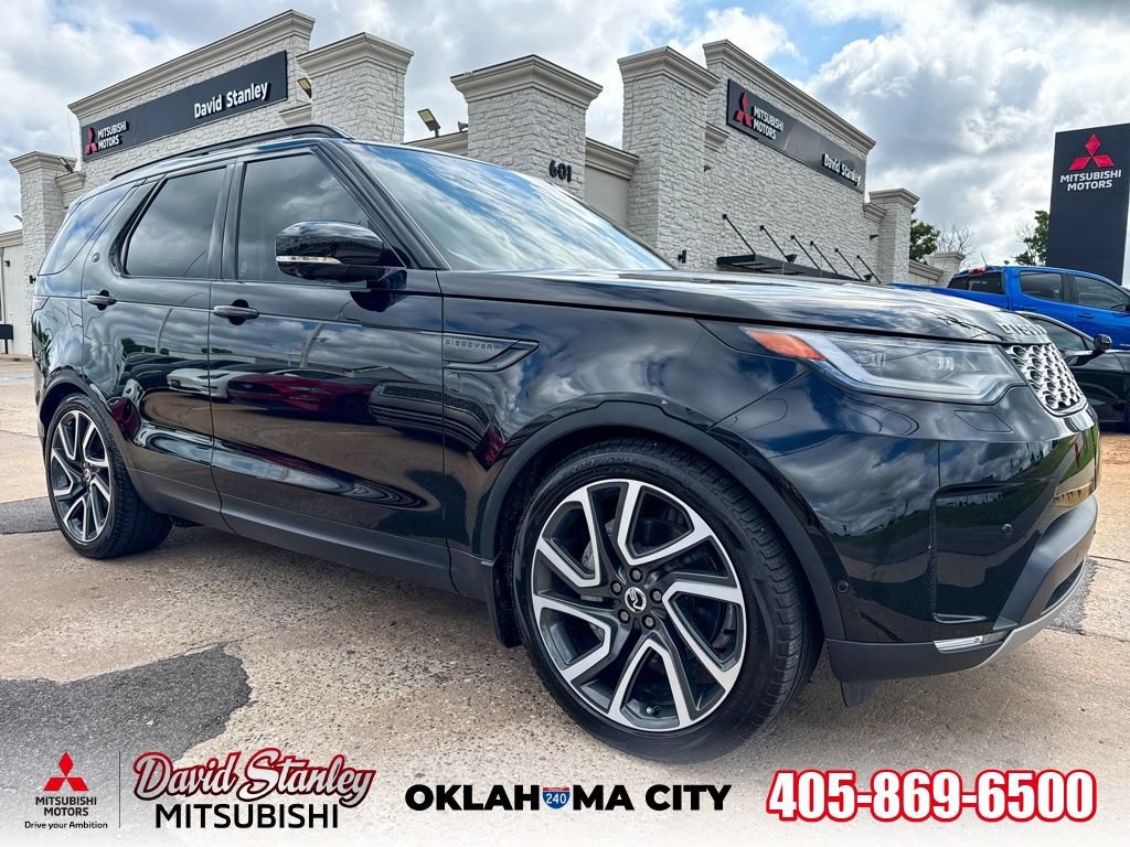 Used 2025 Land Rover Discovery S AWD/4WD image 1
